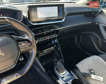 Белый Пежо e-2008, объемом двигателя 0 л и пробегом 122 тыс. км за 16850 $, фото 29 на Automoto.ua