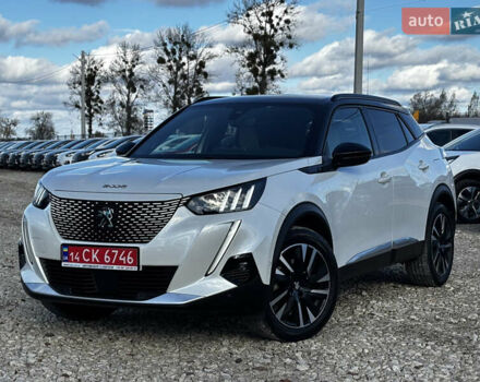 Белый Пежо e-2008, объемом двигателя 0 л и пробегом 122 тыс. км за 16850 $, фото 4 на Automoto.ua