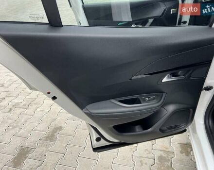 Белый Пежо e-2008, объемом двигателя 0 л и пробегом 131 тыс. км за 15750 $, фото 34 на Automoto.ua