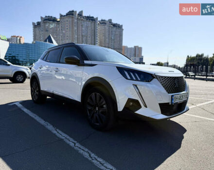 Белый Пежо e-2008, объемом двигателя 0 л и пробегом 173 тыс. км за 16500 $, фото 4 на Automoto.ua