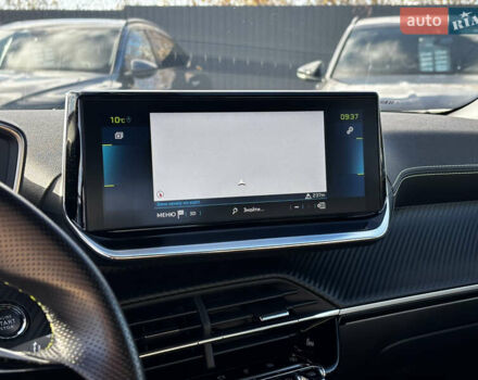 Белый Пежо e-2008, объемом двигателя 0 л и пробегом 122 тыс. км за 16850 $, фото 30 на Automoto.ua