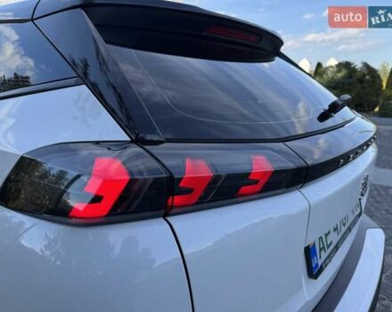 Белый Пежо e-2008, объемом двигателя 0 л и пробегом 113 тыс. км за 15500 $, фото 18 на Automoto.ua