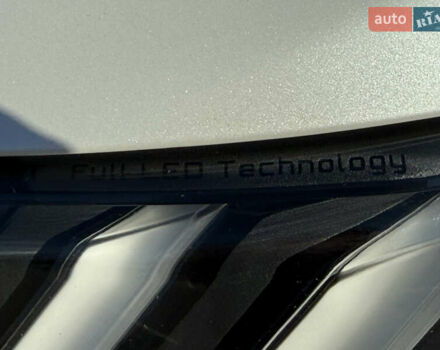 Белый Пежо e-2008, объемом двигателя 0 л и пробегом 173 тыс. км за 16500 $, фото 9 на Automoto.ua