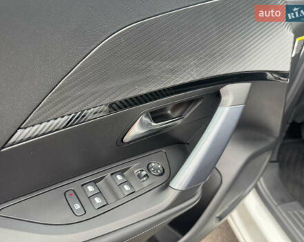 Білий Пежо e-2008, об'ємом двигуна 0 л та пробігом 142 тис. км за 16999 $, фото 17 на Automoto.ua