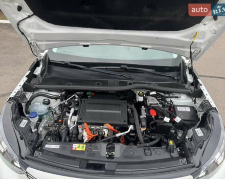 Білий Пежо e-2008, об'ємом двигуна 0 л та пробігом 142 тис. км за 16999 $, фото 47 на Automoto.ua