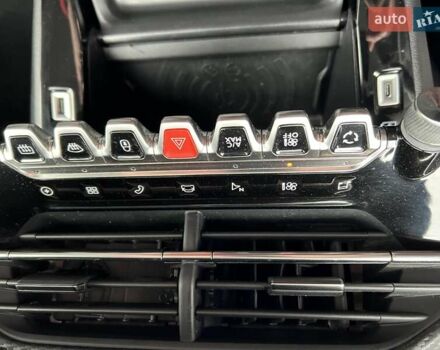 Белый Пежо e-2008, объемом двигателя 0 л и пробегом 131 тыс. км за 15750 $, фото 24 на Automoto.ua