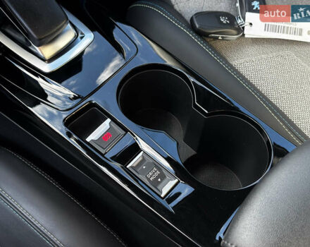 Белый Пежо e-2008, объемом двигателя 0 л и пробегом 122 тыс. км за 16850 $, фото 35 на Automoto.ua