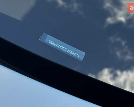 Белый Пежо e-2008, объемом двигателя 0 л и пробегом 122 тыс. км за 16850 $, фото 43 на Automoto.ua