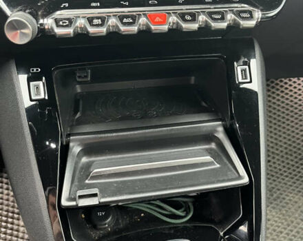 Білий Пежо e-2008, об'ємом двигуна 0 л та пробігом 67 тис. км за 15500 $, фото 14 на Automoto.ua