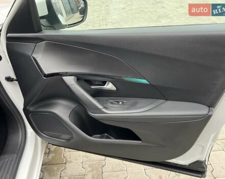 Белый Пежо e-2008, объемом двигателя 0 л и пробегом 131 тыс. км за 15750 $, фото 36 на Automoto.ua