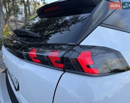 Белый Пежо e-2008, объемом двигателя 0 л и пробегом 113 тыс. км за 15500 $, фото 17 на Automoto.ua