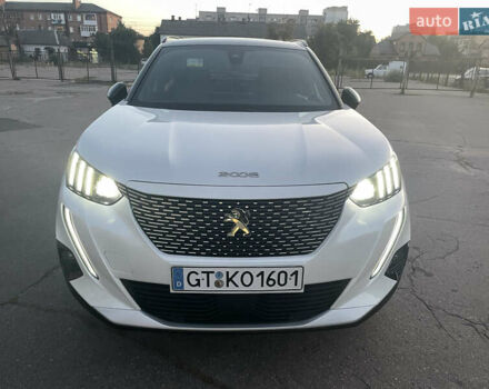 Белый Пежо e-2008, объемом двигателя 0 л и пробегом 154 тыс. км за 16150 $, фото 68 на Automoto.ua