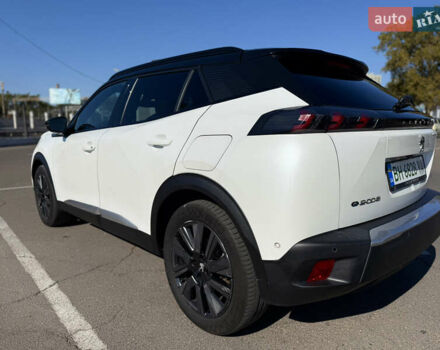 Белый Пежо e-2008, объемом двигателя 0 л и пробегом 173 тыс. км за 16500 $, фото 6 на Automoto.ua