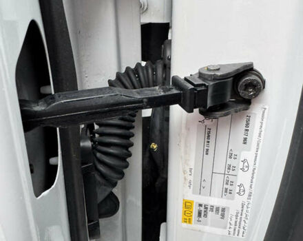 Білий Пежо e-2008, об'ємом двигуна 0 л та пробігом 142 тис. км за 16999 $, фото 26 на Automoto.ua