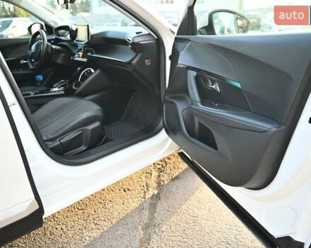 Білий Пежо e-2008, об'ємом двигуна 0 л та пробігом 114 тис. км за 16000 $, фото 42 на Automoto.ua