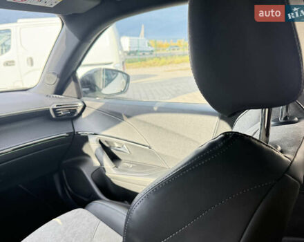 Белый Пежо e-2008, объемом двигателя 0 л и пробегом 136 тыс. км за 16700 $, фото 7 на Automoto.ua