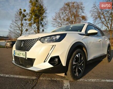 Білий Пежо e-2008, об'ємом двигуна 0 л та пробігом 114 тис. км за 16000 $, фото 7 на Automoto.ua