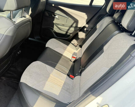 Белый Пежо e-2008, объемом двигателя 0 л и пробегом 136 тыс. км за 16700 $, фото 10 на Automoto.ua