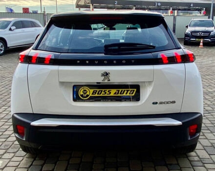 Белый Пежо e-2008, объемом двигателя 50 л и пробегом 3 тыс. км за 23500 $, фото 5 на Automoto.ua