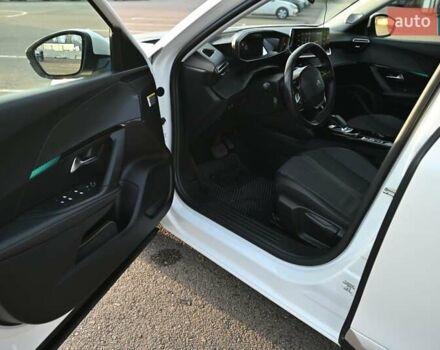 Білий Пежо e-2008, об'ємом двигуна 0 л та пробігом 114 тис. км за 16000 $, фото 53 на Automoto.ua