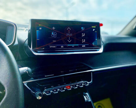 Белый Пежо e-2008, объемом двигателя 50 л и пробегом 3 тыс. км за 23500 $, фото 19 на Automoto.ua