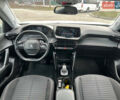 Белый Пежо e-2008, объемом двигателя 0 л и пробегом 165 тыс. км за 14600 $, фото 17 на Automoto.ua