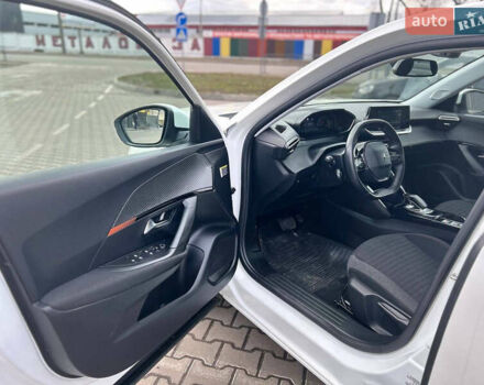 Белый Пежо e-2008, объемом двигателя 0 л и пробегом 165 тыс. км за 14600 $, фото 14 на Automoto.ua