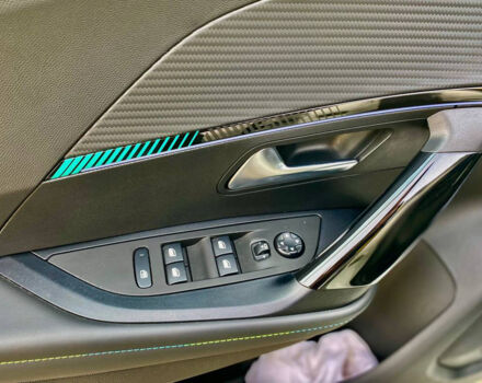 Белый Пежо e-2008, объемом двигателя 50 л и пробегом 3 тыс. км за 23500 $, фото 8 на Automoto.ua