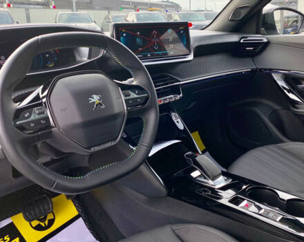 Белый Пежо e-2008, объемом двигателя 50 л и пробегом 3 тыс. км за 23500 $, фото 9 на Automoto.ua