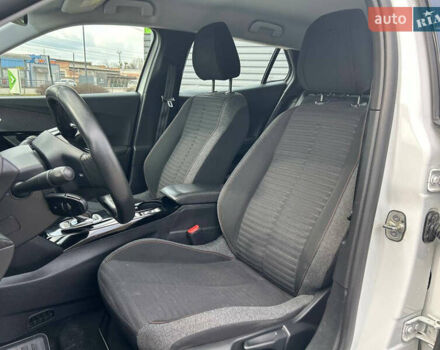 Белый Пежо e-2008, объемом двигателя 0 л и пробегом 165 тыс. км за 14600 $, фото 10 на Automoto.ua