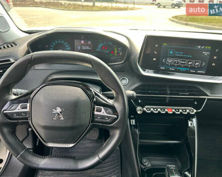 Белый Пежо e-2008, объемом двигателя 0 л и пробегом 165 тыс. км за 14600 $, фото 16 на Automoto.ua