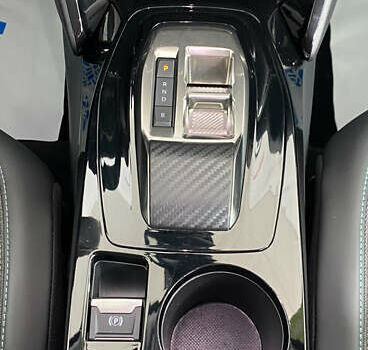 Белый Пежо e-2008, объемом двигателя 0 л и пробегом 107 тыс. км за 16650 $, фото 21 на Automoto.ua