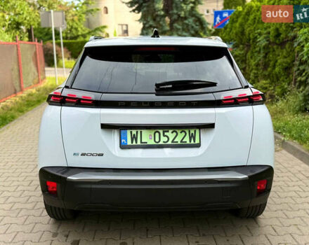 Белый Пежо e-2008, объемом двигателя 0 л и пробегом 3 тыс. км за 27000 $, фото 3 на Automoto.ua