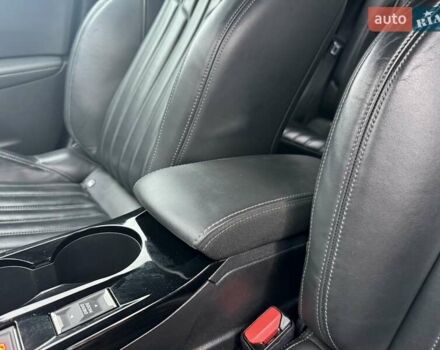 Чорний Пежо e-2008, об'ємом двигуна 0 л та пробігом 85 тис. км за 16150 $, фото 61 на Automoto.ua