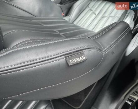 Чорний Пежо e-2008, об'ємом двигуна 0 л та пробігом 85 тис. км за 16150 $, фото 70 на Automoto.ua