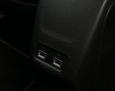 Чорний Пежо e-2008, об'ємом двигуна 0 л та пробігом 75 тис. км за 17800 $, фото 44 на Automoto.ua