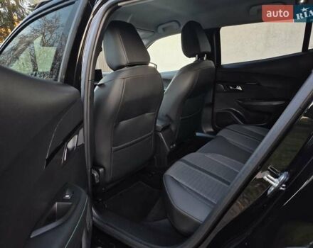 Чорний Пежо e-2008, об'ємом двигуна 0 л та пробігом 110 тис. км за 17431 $, фото 34 на Automoto.ua