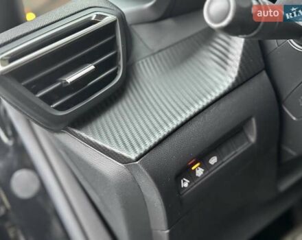 Чорний Пежо e-2008, об'ємом двигуна 0 л та пробігом 85 тис. км за 16150 $, фото 48 на Automoto.ua