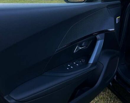 Черный Пежо e-2008, объемом двигателя 0 л и пробегом 138 тыс. км за 17200 $, фото 4 на Automoto.ua