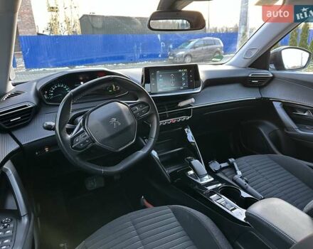 Черный Пежо e-2008, объемом двигателя 0 л и пробегом 120 тыс. км за 15500 $, фото 10 на Automoto.ua