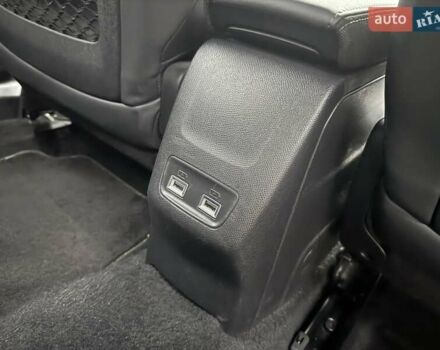 Чорний Пежо e-2008, об'ємом двигуна 0 л та пробігом 85 тис. км за 16150 $, фото 72 на Automoto.ua