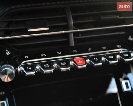 Черный Пежо e-2008, объемом двигателя 0 л и пробегом 41 тыс. км за 20970 $, фото 8 на Automoto.ua