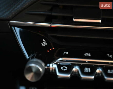 Черный Пежо e-2008, объемом двигателя 0 л и пробегом 41 тыс. км за 20970 $, фото 9 на Automoto.ua