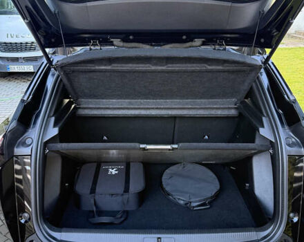 Чорний Пежо e-2008, об'ємом двигуна 0 л та пробігом 79 тис. км за 17900 $, фото 12 на Automoto.ua