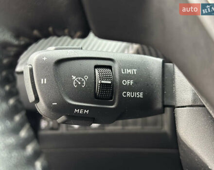 Красный Пежо e-2008, объемом двигателя 0 л и пробегом 79 тыс. км за 16900 $, фото 58 на Automoto.ua