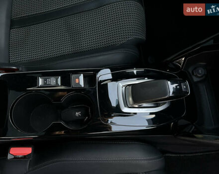 Красный Пежо e-2008, объемом двигателя 0 л и пробегом 40 тыс. км за 17399 $, фото 37 на Automoto.ua