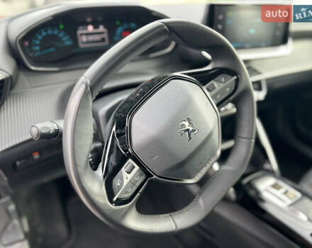 Красный Пежо e-2008, объемом двигателя 0 л и пробегом 92 тыс. км за 17800 $, фото 14 на Automoto.ua