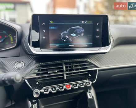 Красный Пежо e-2008, объемом двигателя 0 л и пробегом 92 тыс. км за 17800 $, фото 16 на Automoto.ua