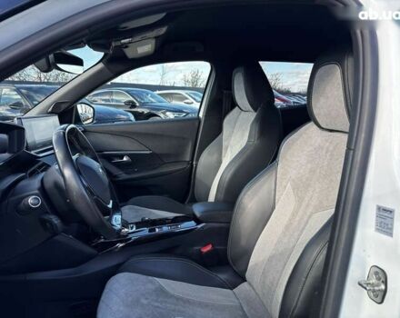 Пежо e-2008, объемом двигателя 0 л и пробегом 122 тыс. км за 16850 $, фото 20 на Automoto.ua