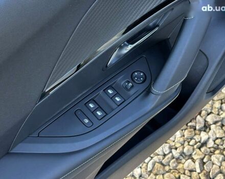 Пежо e-2008, объемом двигателя 0 л и пробегом 122 тыс. км за 16850 $, фото 15 на Automoto.ua